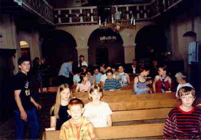 Chorreise 
Sommer 2002: Rumnien - in der Kirche